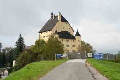 Drei Klosterschwestern aus Goldenstein «besetzen» ihr Kloster und werden weltberühmt.